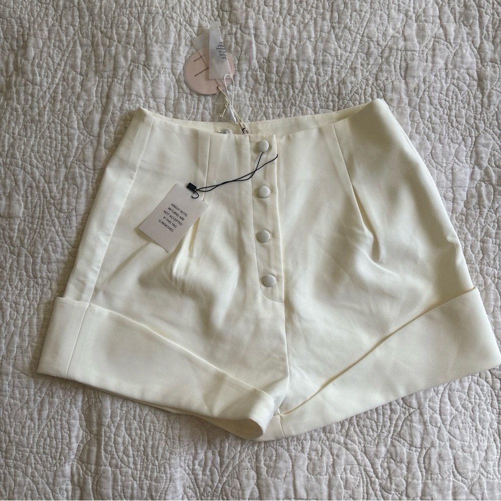 NWT Camila Coelho Ivory Paulina Cuffed Shorts Size Small